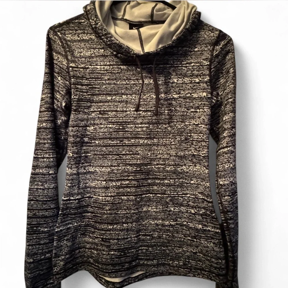 Nike Pro Dri-FIT Shirt in Gray and black static size small